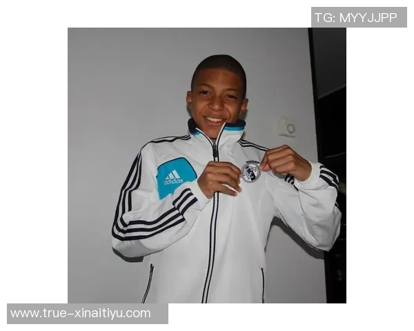 TF1节目:姆巴佩&德尚等人鼓励博格巴 TF1节目:姆巴佩&德尚等人鼓励博格巴