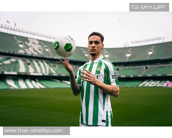 安东尼:拜仁也曾经联系过我,但我已经和贝蒂斯谈妥了 安东尼:拜仁也曾经联系过我,但我已经和贝蒂斯谈妥了